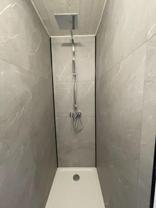 Appartement Renove Tout Confort 梅尔·莱斯·拜恩斯 外观 照片